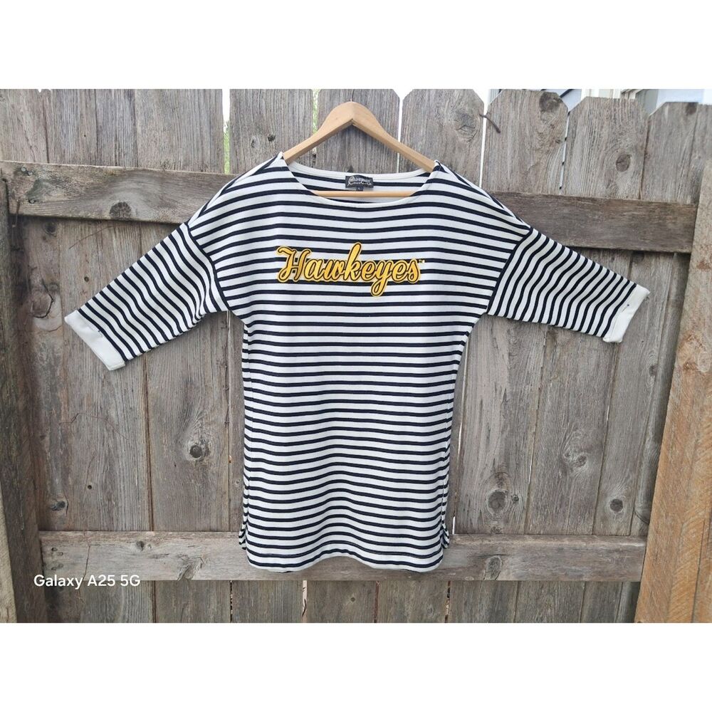 IOWA Hawkeyes 3/4 Sleeve Tunic Shirt GAMEDAY COUTURE Women L Stripe Appliqued